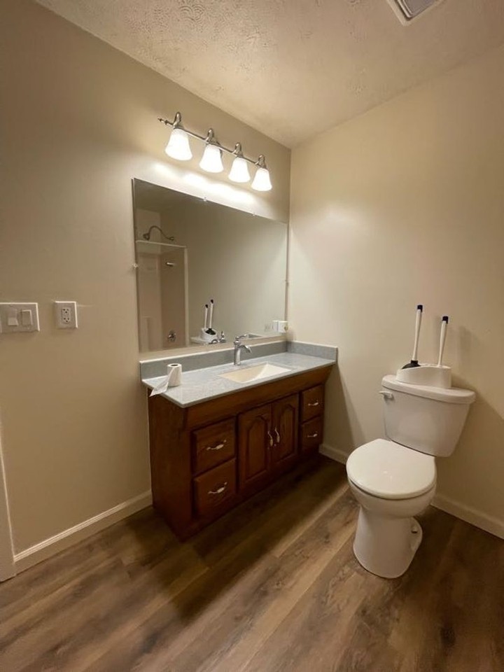 1841 S Missouri Ave - Photo 5 of 10