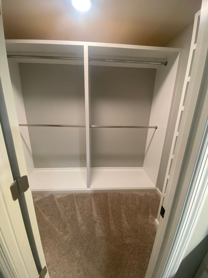 2579 Marathon Dr - Photo 5 of 11