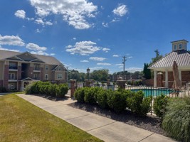 featured image of 317 E Main St