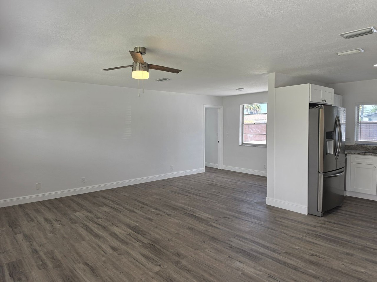 1317 Margina Ave - Photo 4 of 50