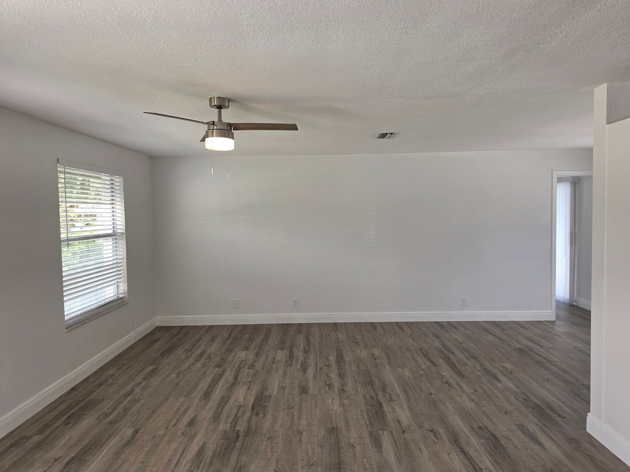 1317 Margina Ave - Photo 5 of 50