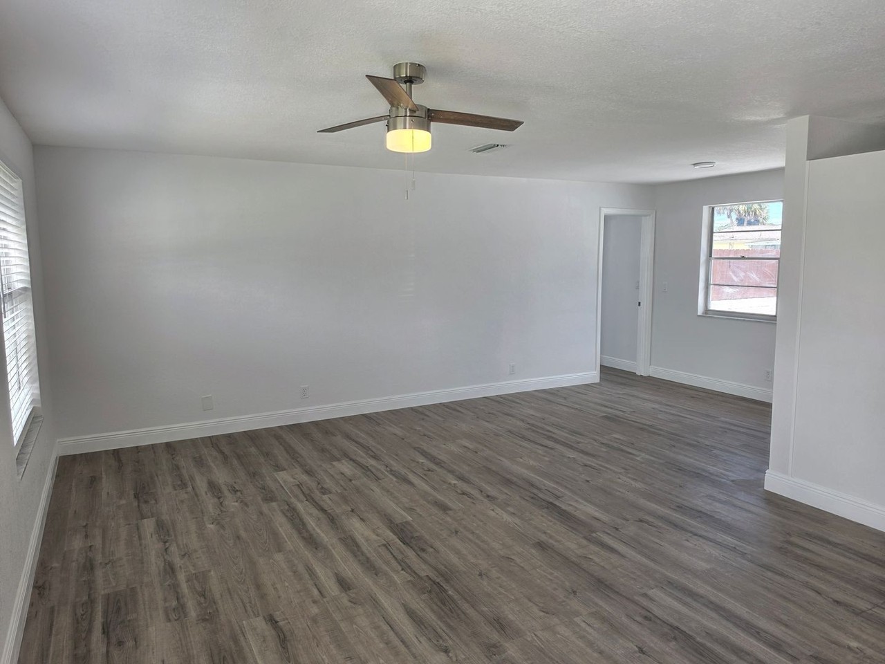 1317 Margina Ave - Photo 6 of 50