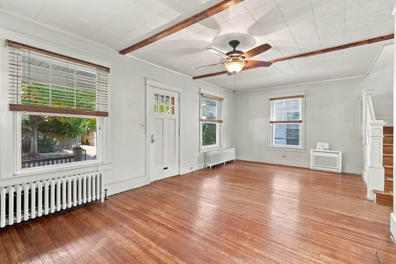 28 W Lemon St - Photo 5 of 39