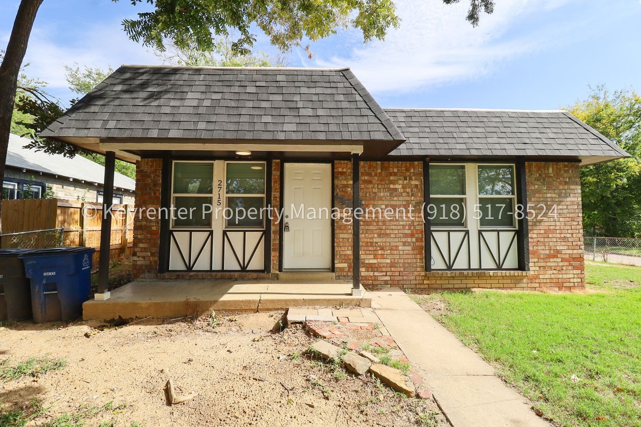 2715 S Louisville Ave - Photo 5 of 24