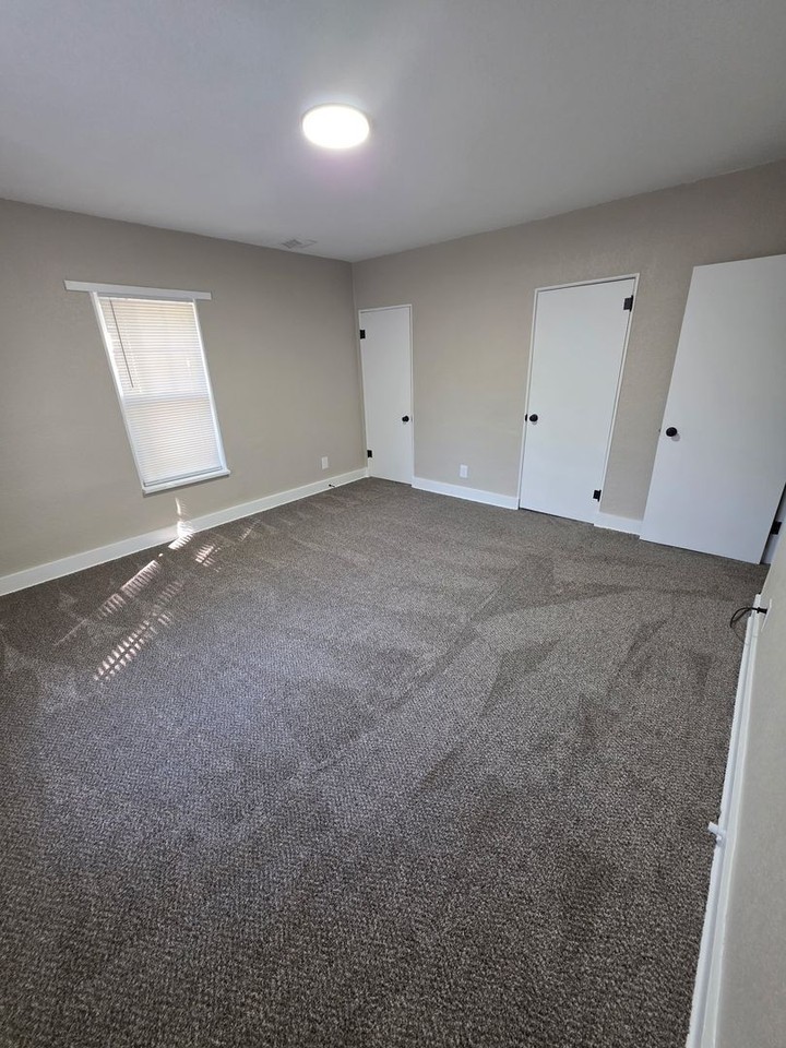 715 W Harvey Ave - Photo 4 of 22