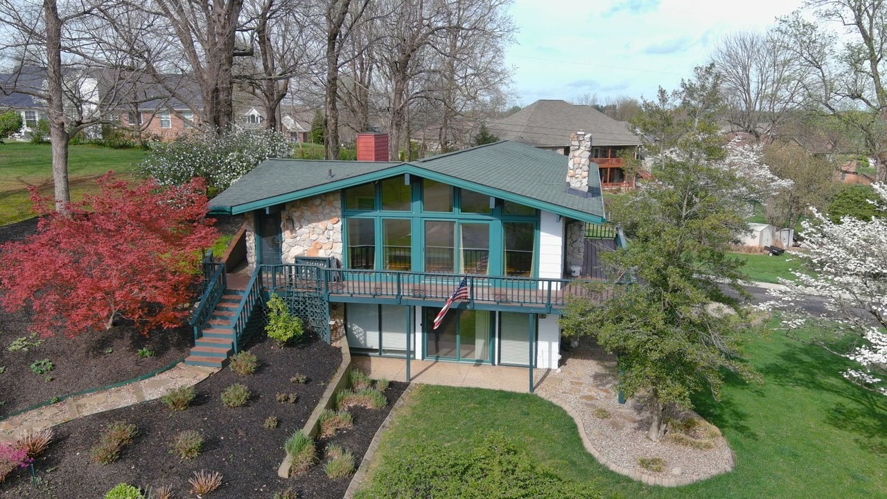 812 Burgandy Ct - Photo 3 of 50