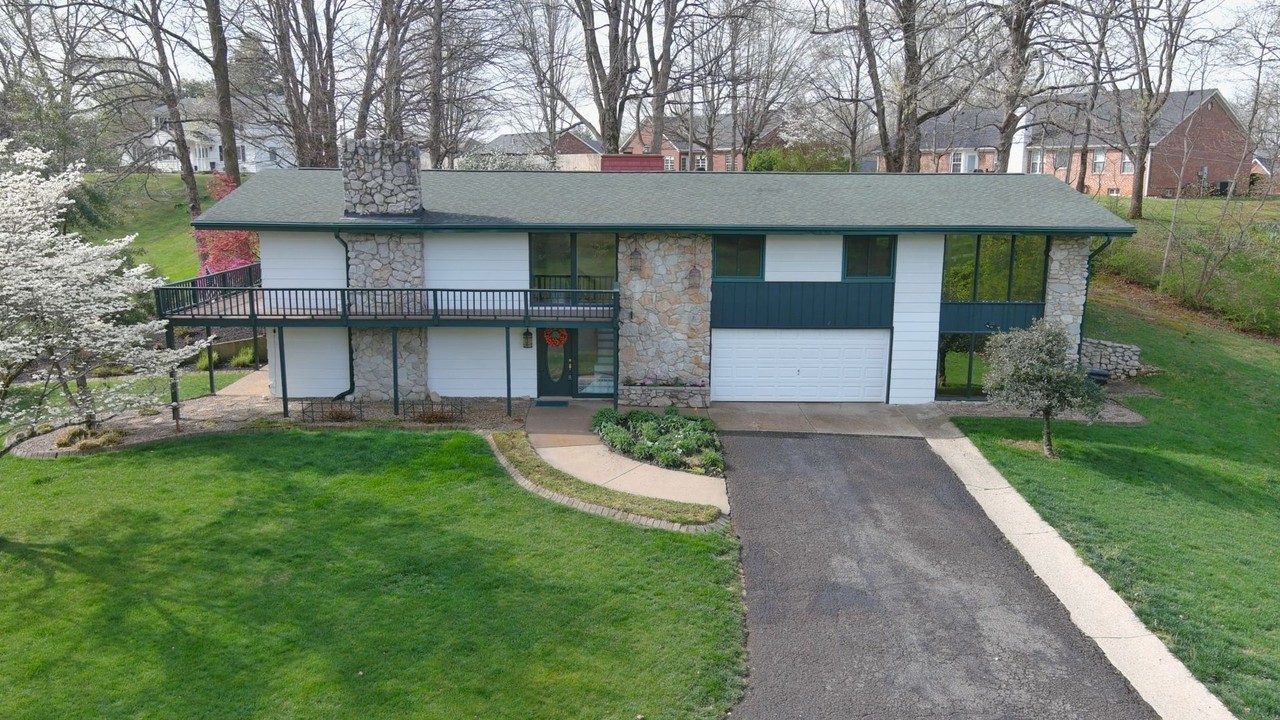 812 Burgandy Ct - Photo 4 of 50