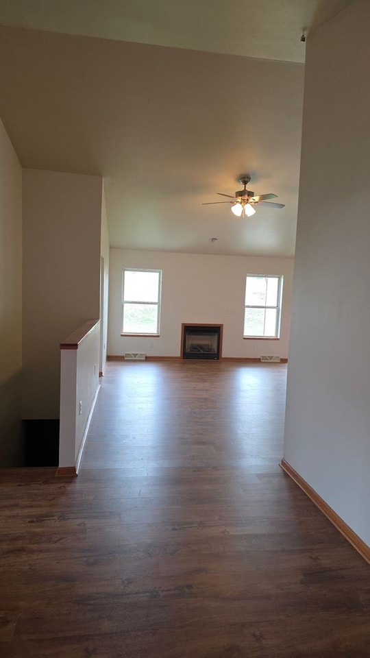 1714 9th Ave - Photo 3 of 9
