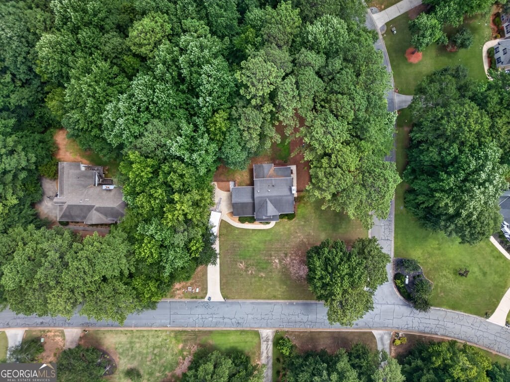 60 Tyler Woods Dr - Photo 3 of 20