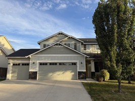 featured image of 152 E Ensenada Dr