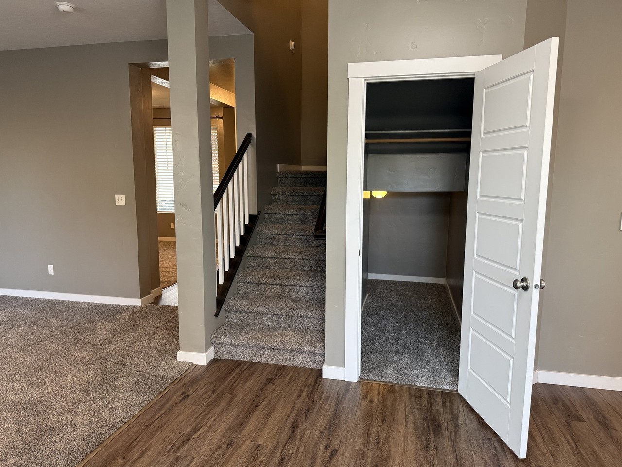 152 E Ensenada Dr - Photo 6 of 20