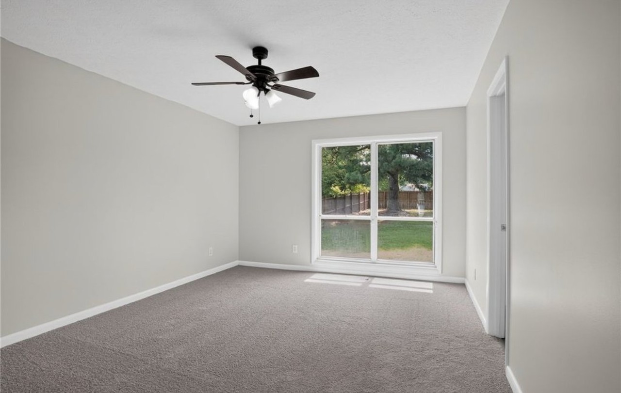 6874 Kingsgate Dr - Photo 7 of 16