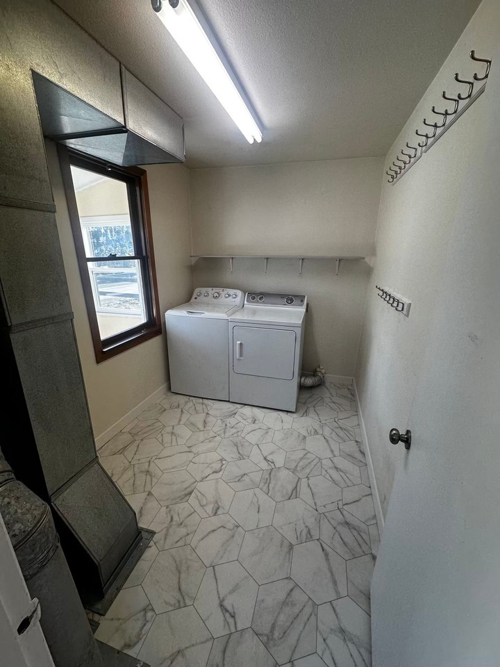 818 S Rodney St - Photo 6 of 16