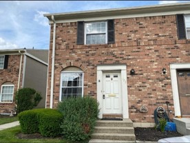 132 Tarryton Ct E - Photo 1 of 1