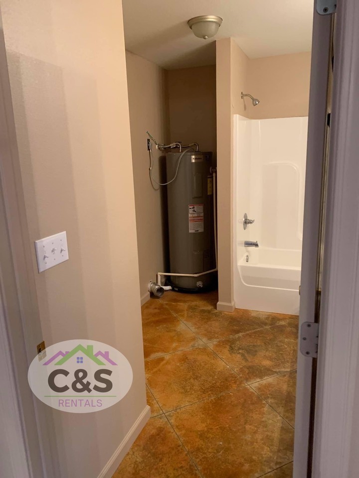 2163 Smothers Rd - Photo 3 of 11