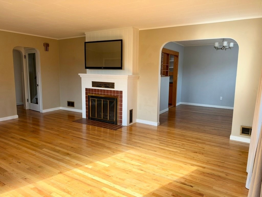 400 Nw 40th St - Photo 4 of 20