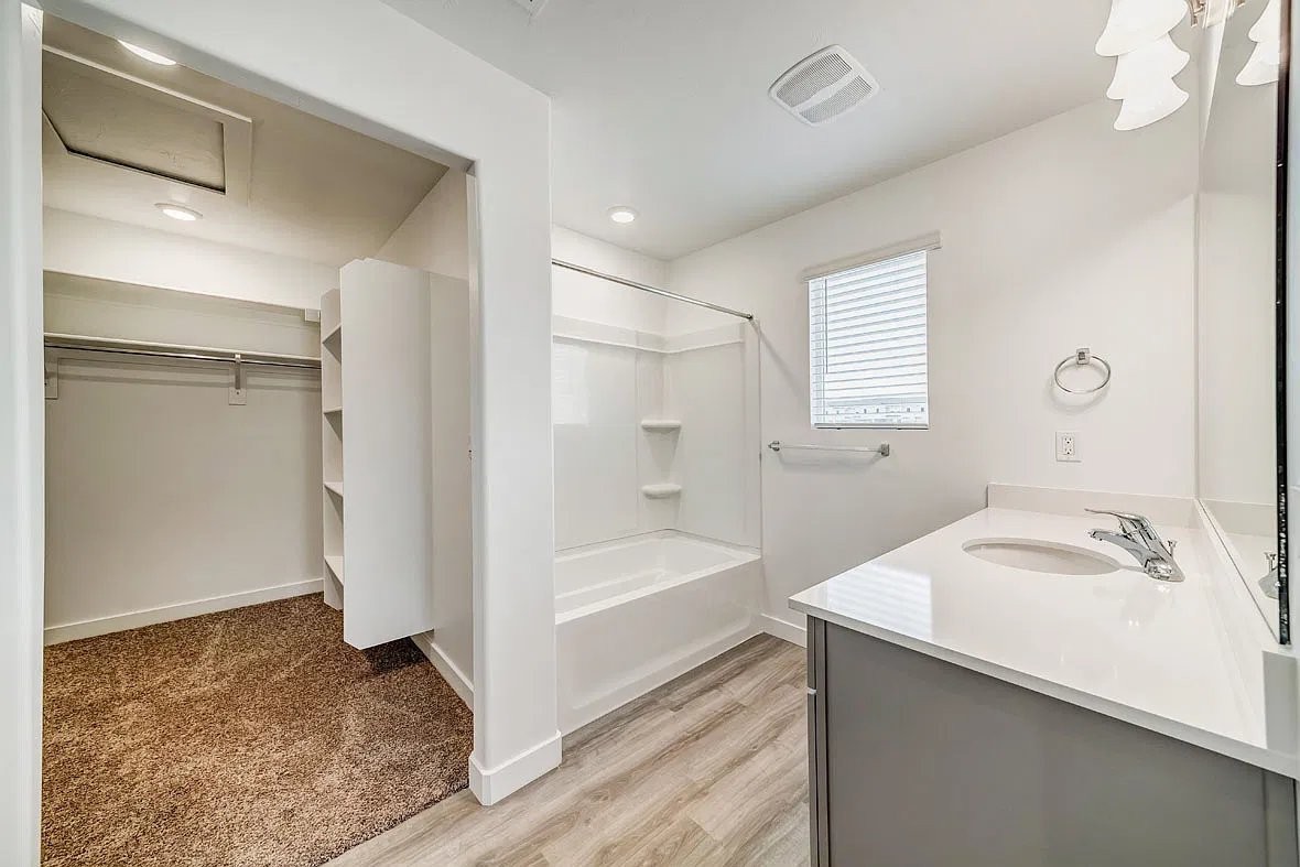 8906 W Centurion Dr - Photo 3 of 18