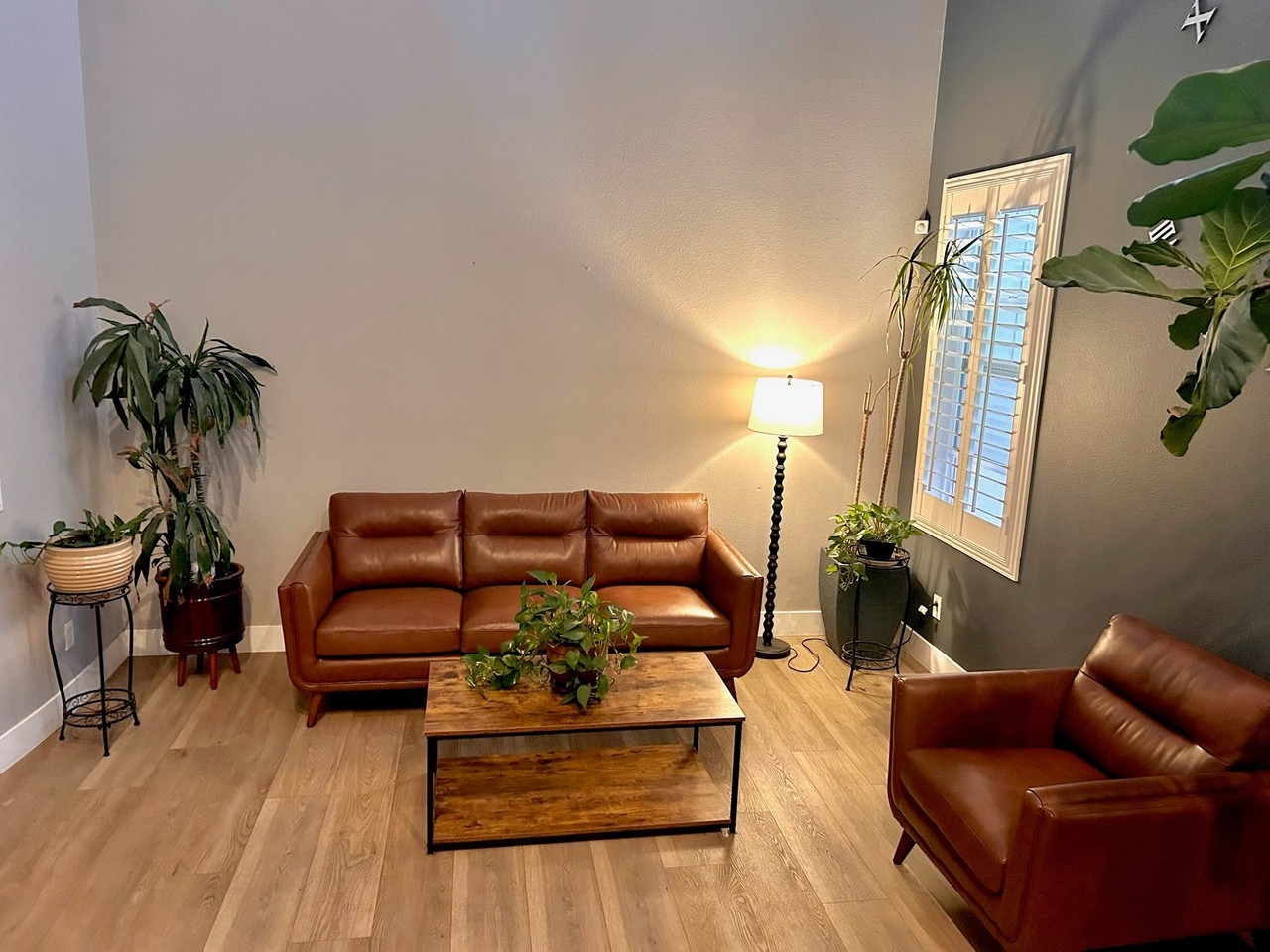 8468 Portland St - Photo 5 of 15
