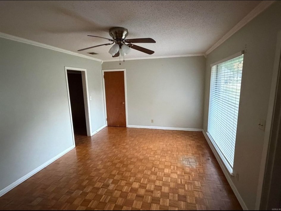 2410 Sheraton Park Dr - Photo 4 of 9