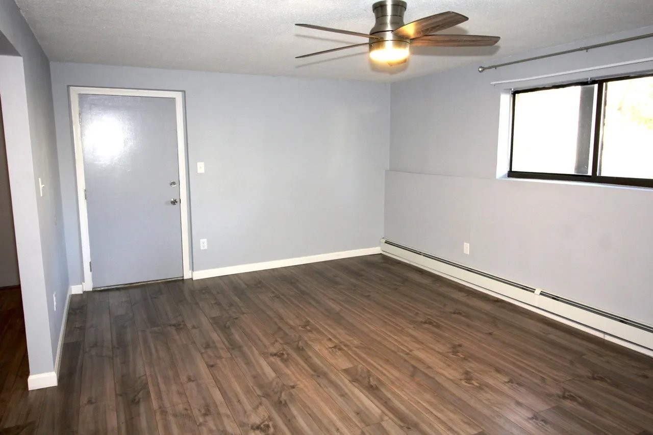 11 Tiffany Rd #1 - Photo 4 of 16