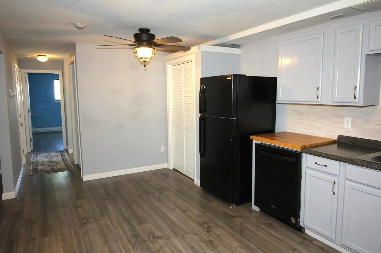 11 Tiffany Rd #1 - Photo 6 of 16
