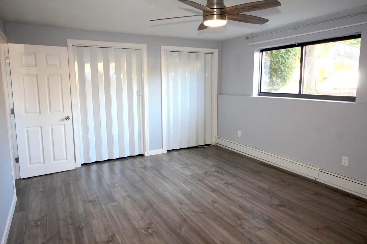 11 Tiffany Rd #1 - Photo 7 of 16