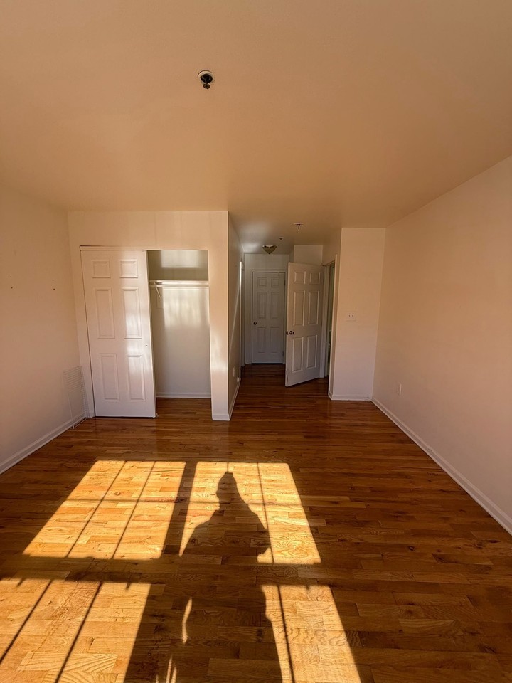 910 Ocean Ave #102 - Photo 6 of 14