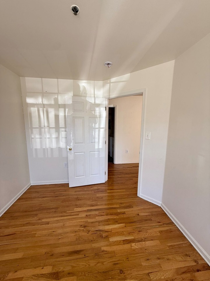 910 Ocean Ave #102 - Photo 7 of 14