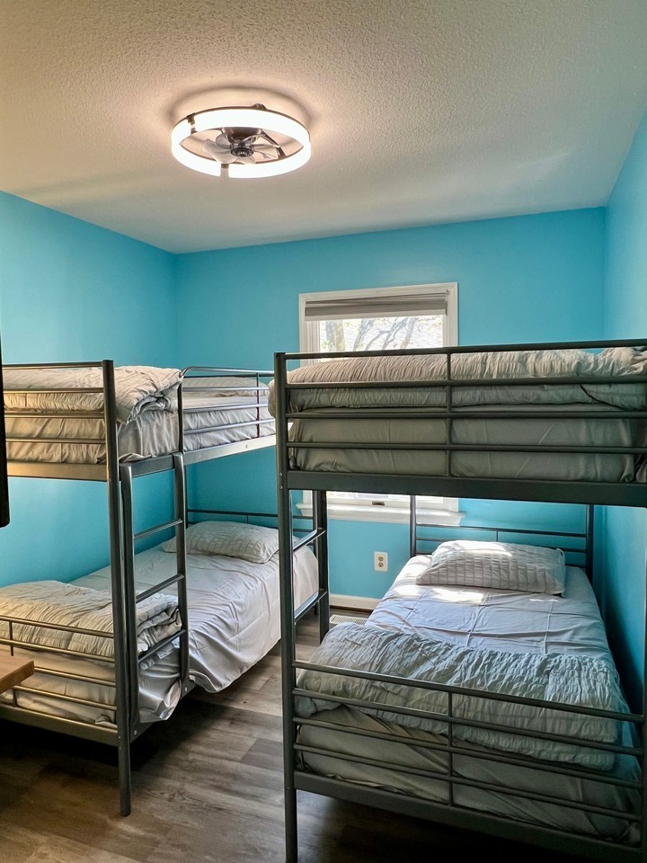 155 Captains Quarters Rd #B - Photo 7 of 11