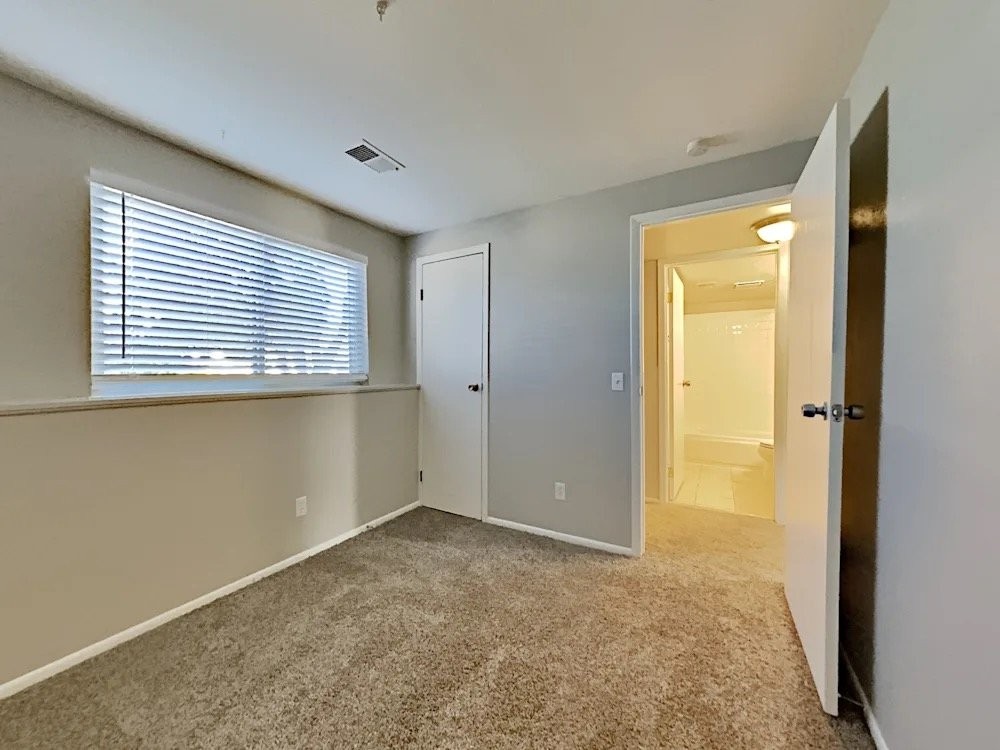 107486 Moore Cir - Photo 3 of 11