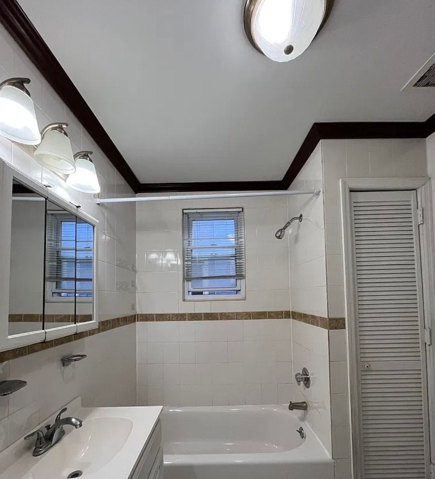 262 Bergen Ave #1L - Photo 7 of 7