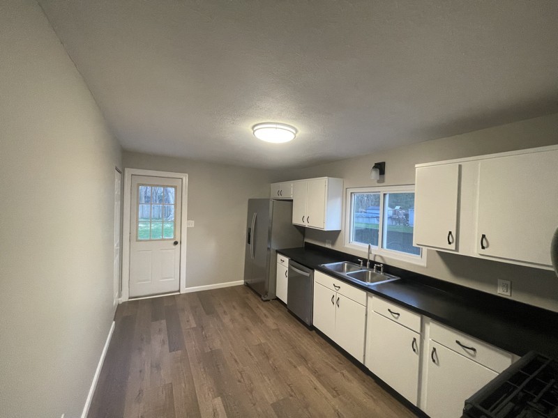36370 S Riverview Dr - Photo 4 of 11