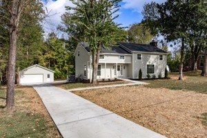 featured image of 1207 Holly Hill Dr