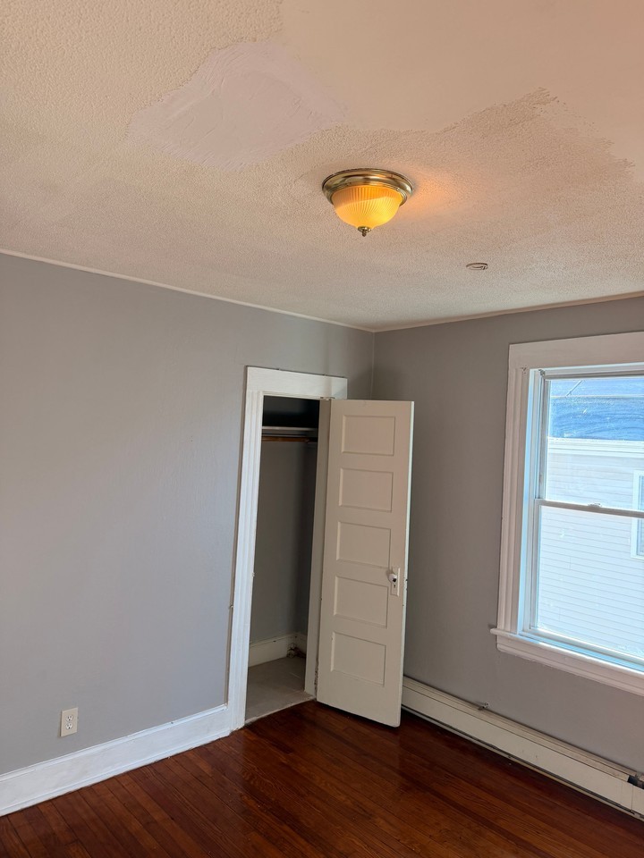 177 Sheridan St #2 - Photo 5 of 11