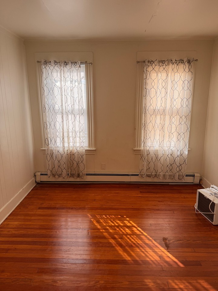 177 Sheridan St #2 - Photo 7 of 11