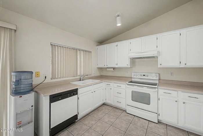 6657 N 77th Dr - Photo 6 of 19