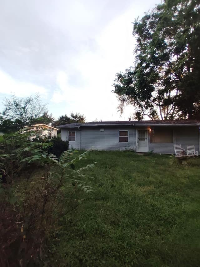 1106 Saint Michael Dr - Photo 3 of 20