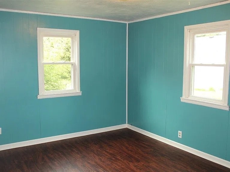 808 Superior Ave - Photo 5 of 10