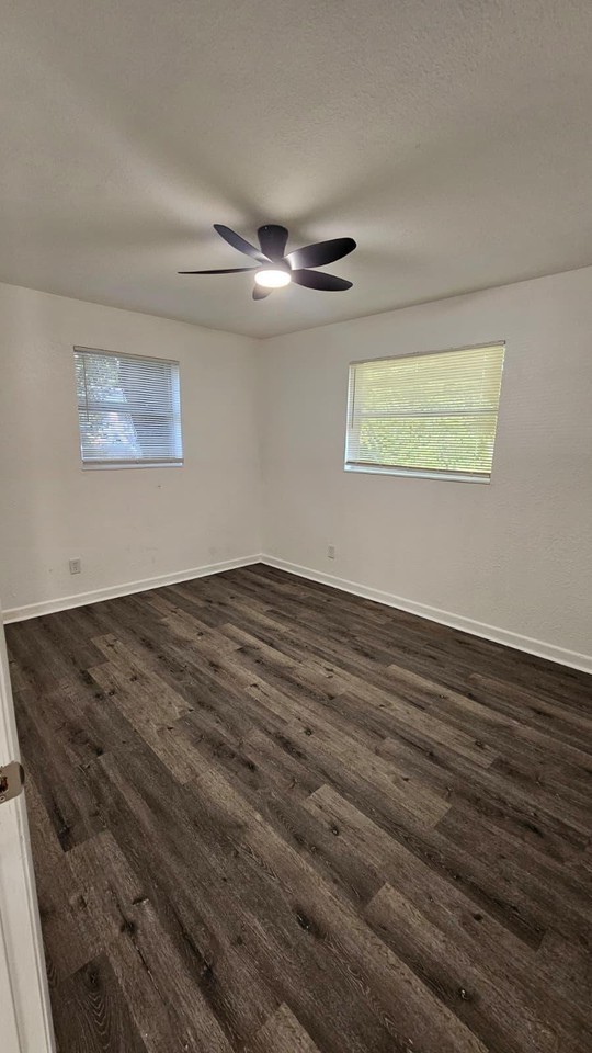 5032 Donnybrook Ave - Photo 4 of 17