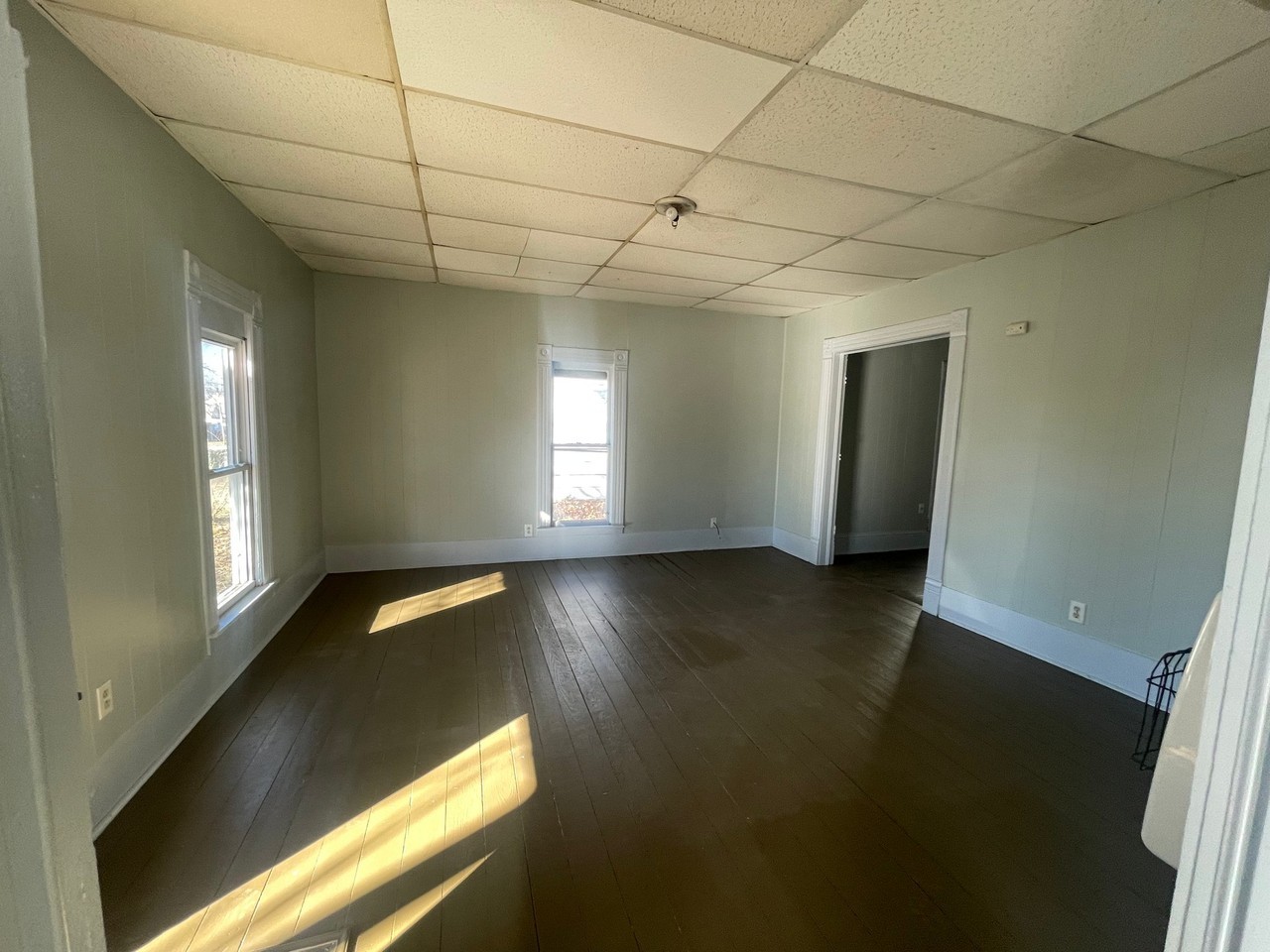 511 E 5th St - Photo 2 of 6