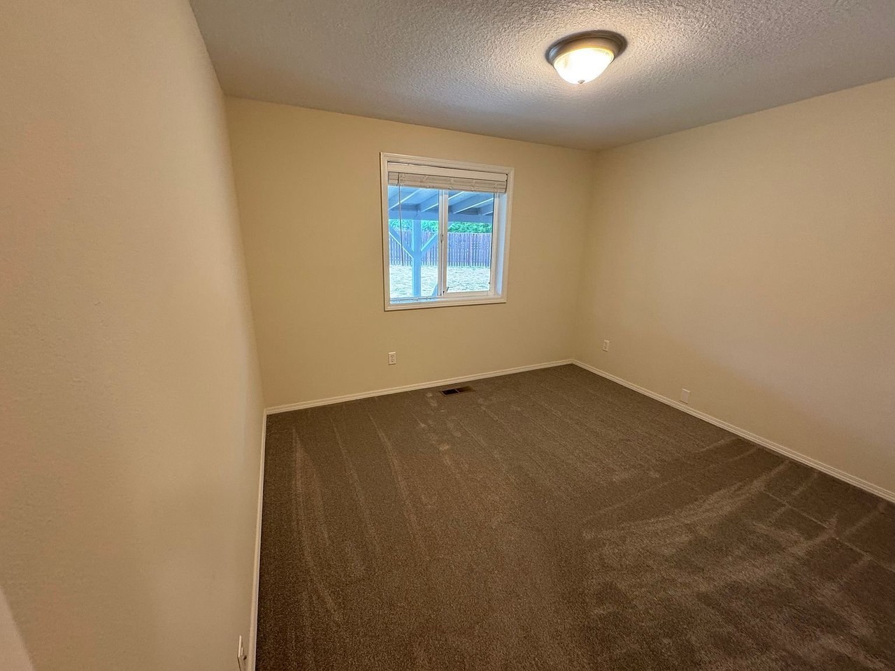 15665 Sw Thrasher Way - Photo 7 of 17