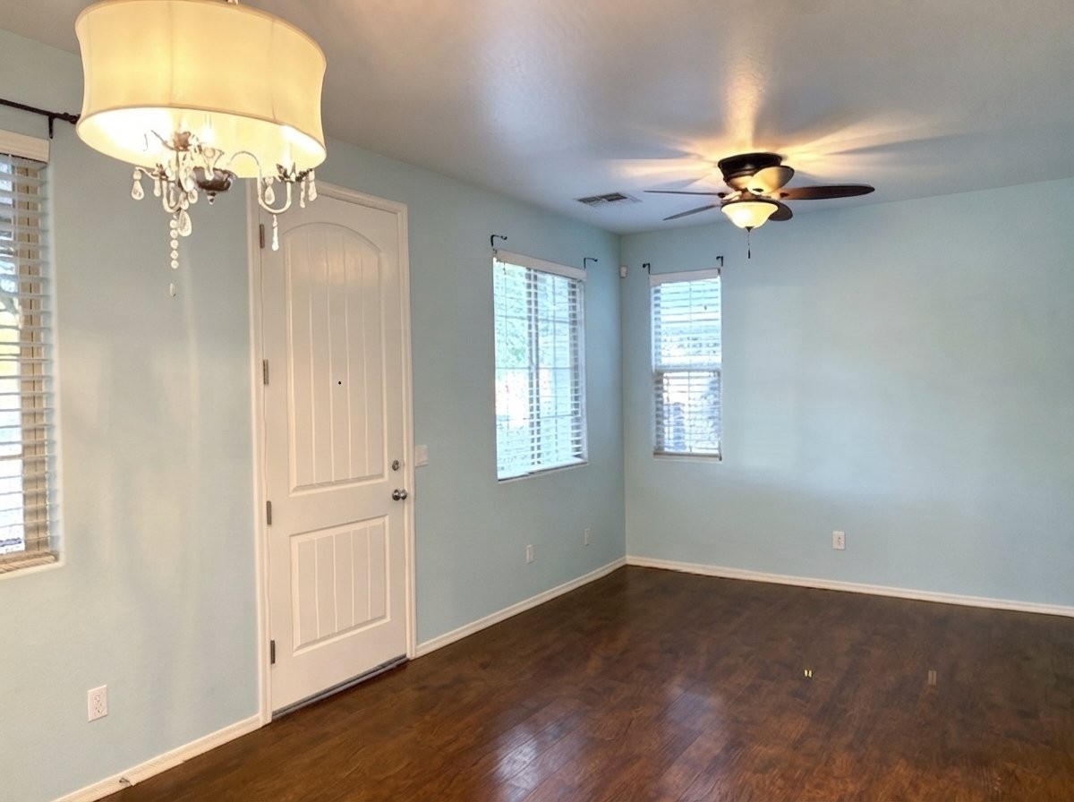 2893 N Claire Dr - Photo 2 of 20