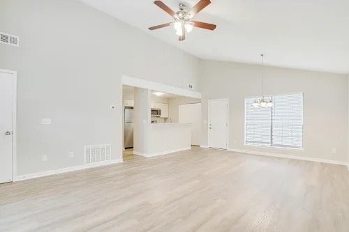 675 Utoy Cir Sw - Photo 5 of 15