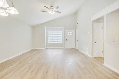 675 Utoy Cir Sw - Photo 7 of 15
