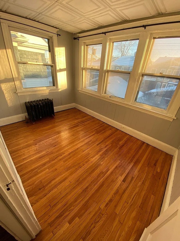 304 Bedford Ave #1 - Photo 2 of 9