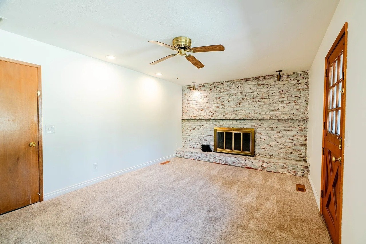 13510 Sw 61st Ave - Photo 7 of 12