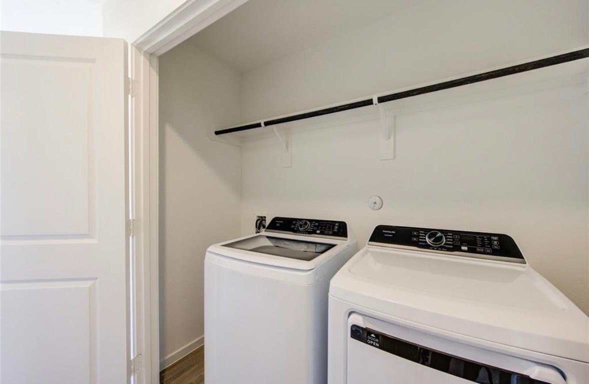 228 Houston Ave - Photo 7 of 11