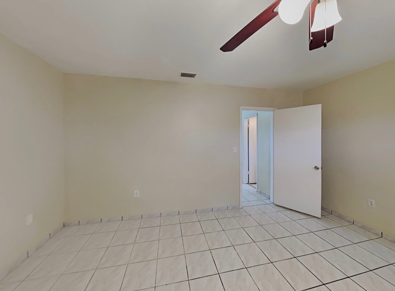 11125 Sw 173rd Ter #1 - Photo 5 of 9