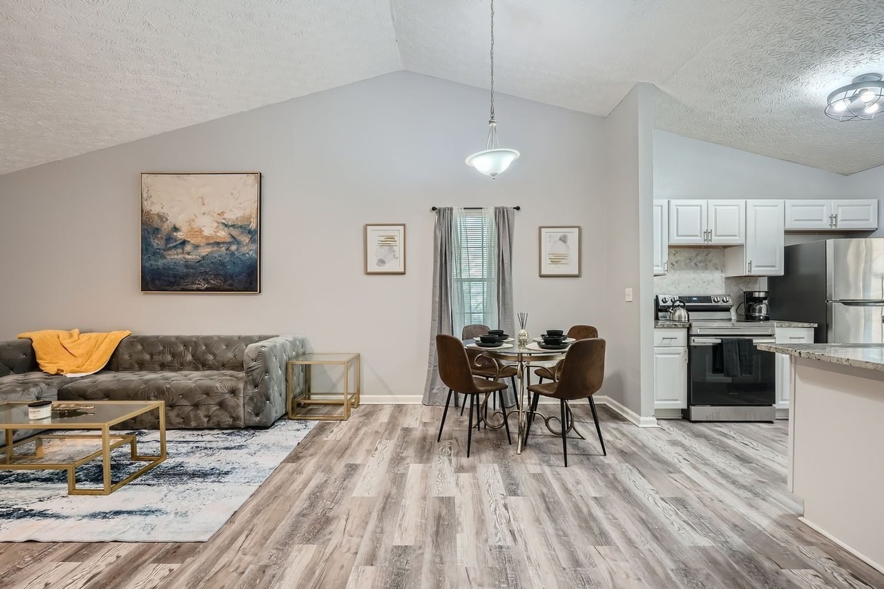 5475 Glen Haven Dr - Photo 3 of 11