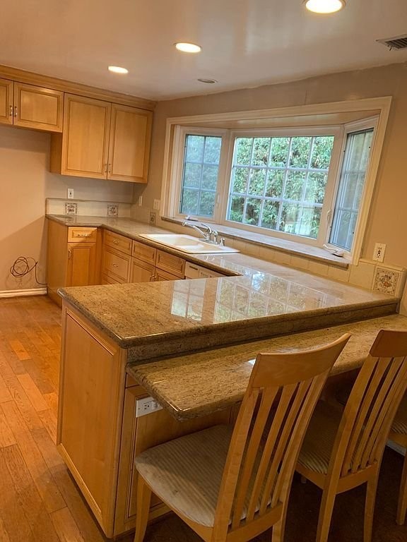 9487 Somerset Ln - Photo 3 of 14